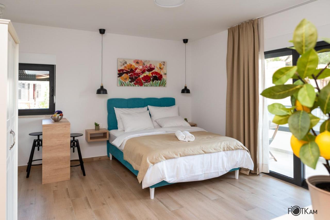 Libar Studio Apartments Baška Voda Kültér fotó