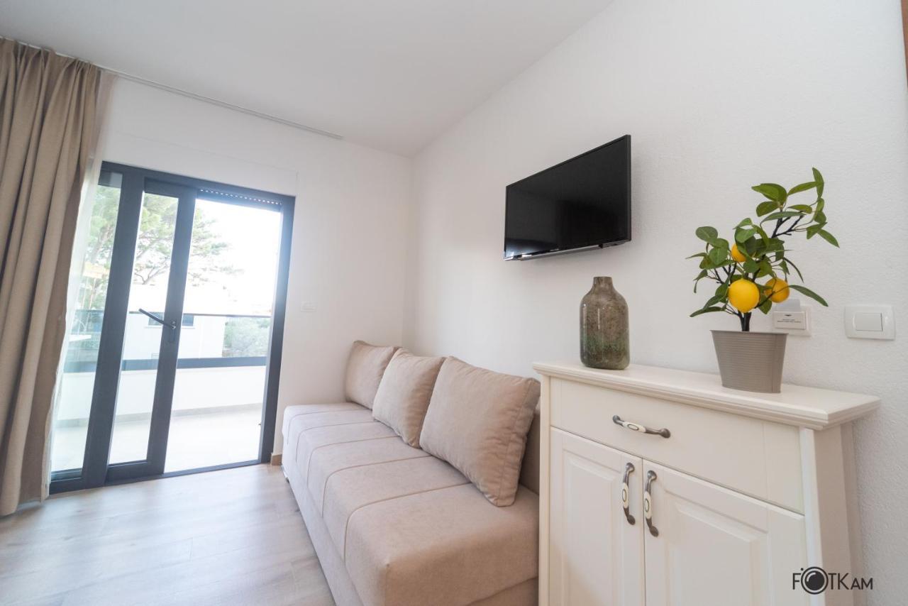 Libar Studio Apartments Baška Voda Kültér fotó
