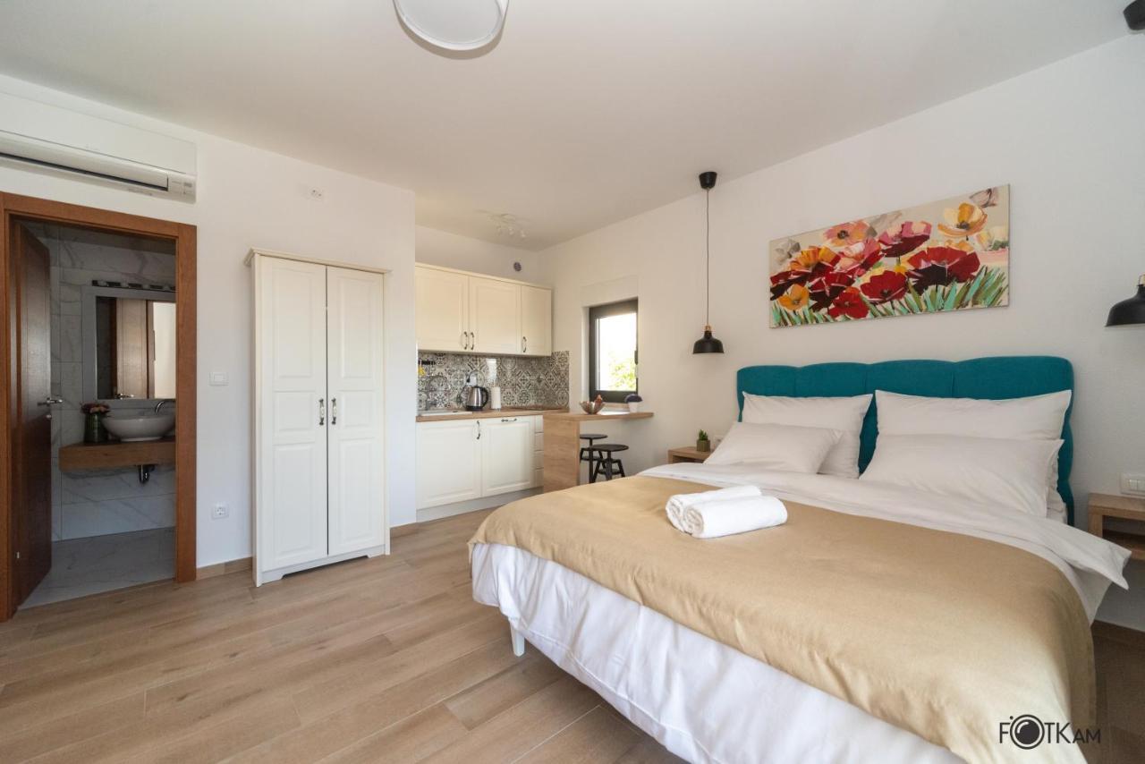 Libar Studio Apartments Baška Voda Kültér fotó