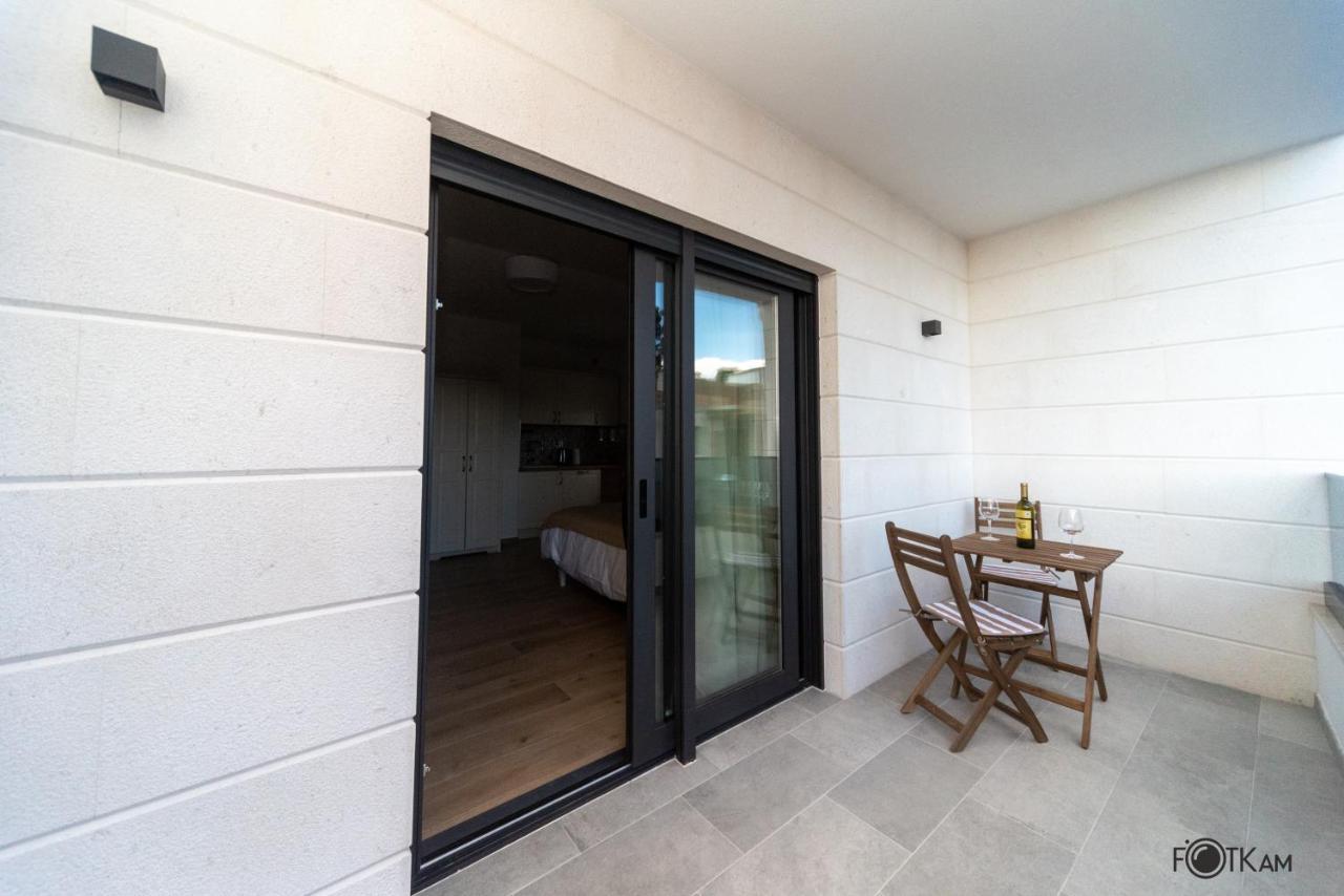 Libar Studio Apartments Baška Voda Kültér fotó