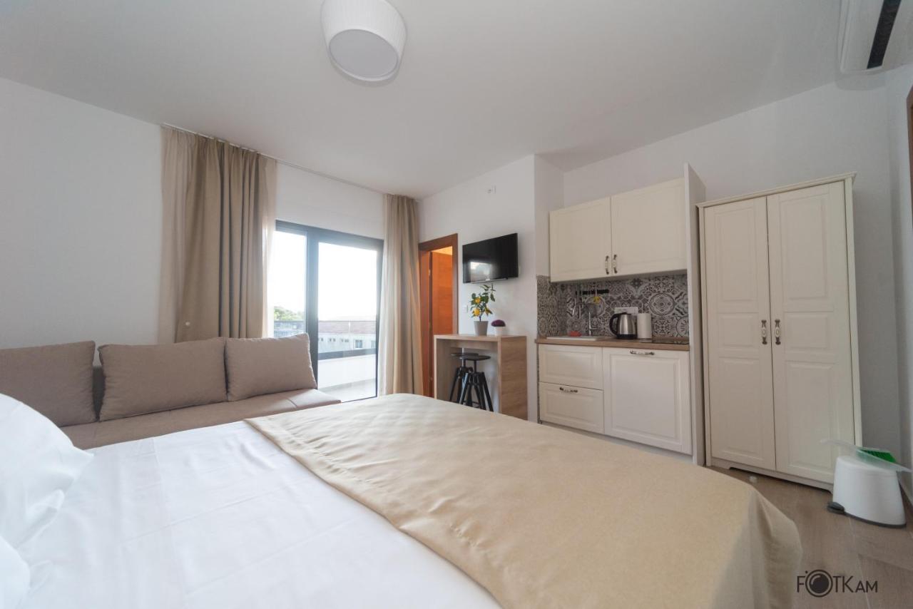 Libar Studio Apartments Baška Voda Kültér fotó
