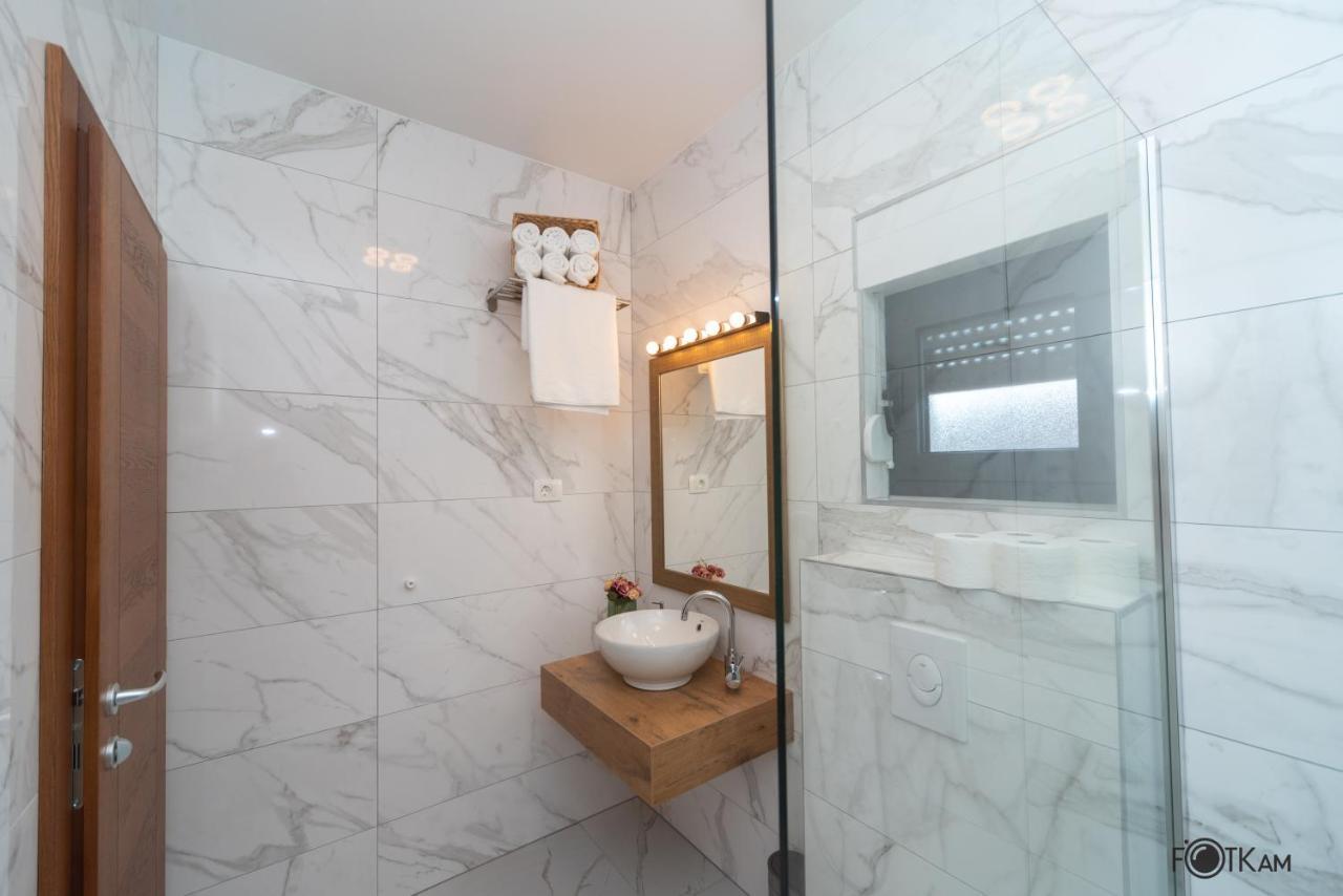 Libar Studio Apartments Baška Voda Kültér fotó