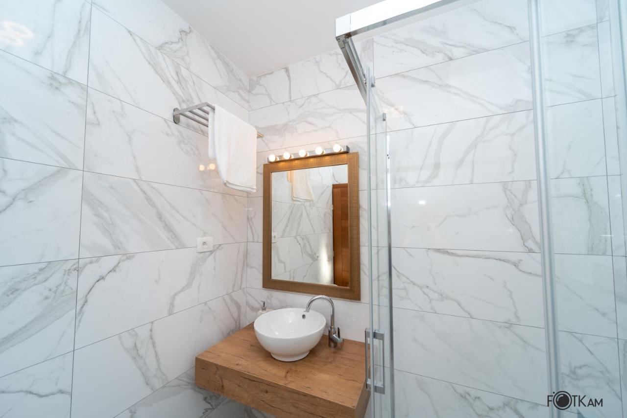 Libar Studio Apartments Baška Voda Kültér fotó