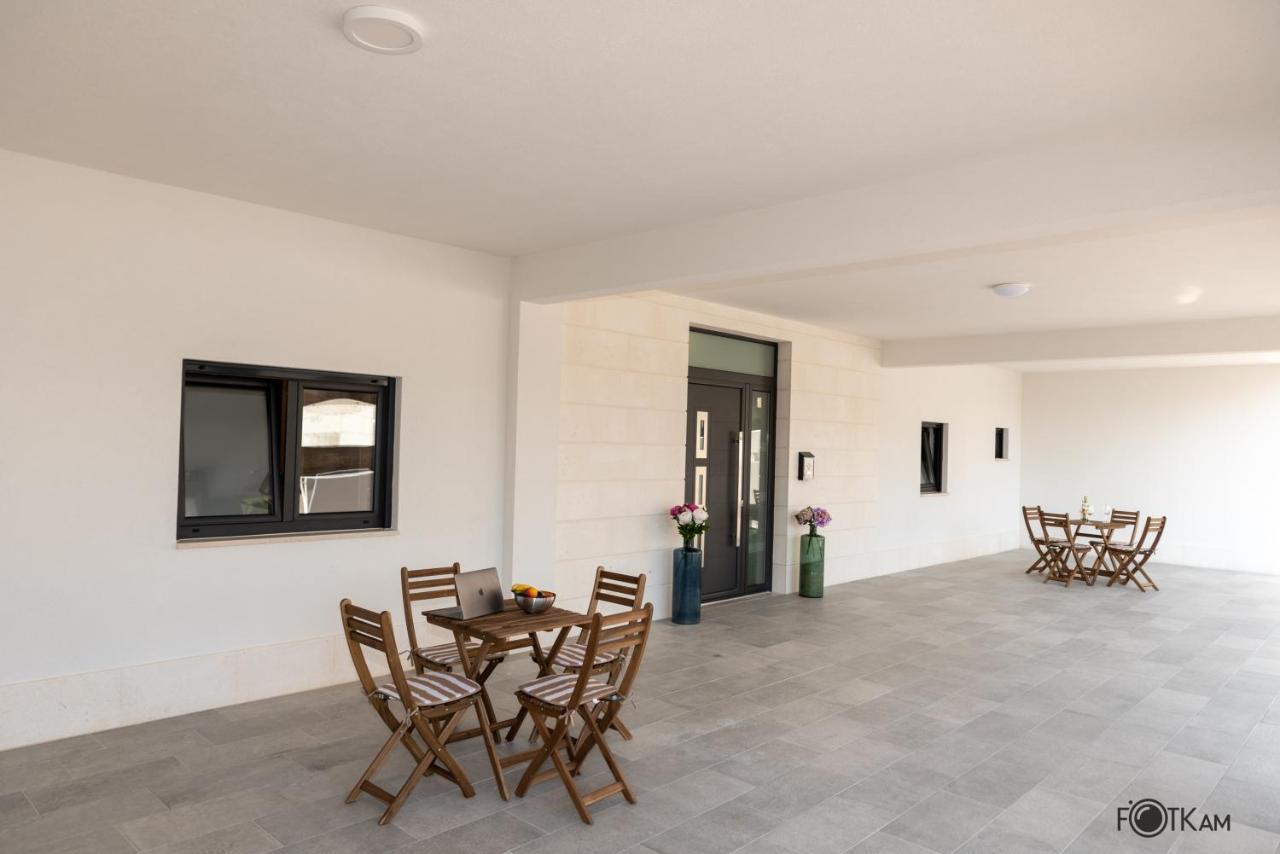 Libar Studio Apartments Baška Voda Kültér fotó